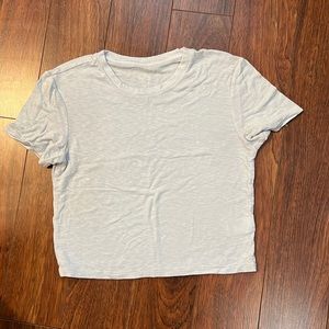 BLUE/GRAY SHORT SLEEVE SHIRT. AMERICAN EAGLE.  SIZE MEDIUM